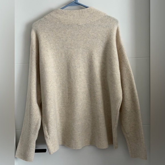 Uniqlo: Women’s Sweater (ptp approx 24.5in) - Size Medium (8% wool!) - Picture 2 of 7